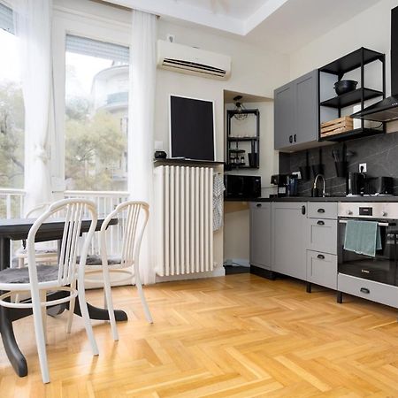 Golden Hour Apartment Budapest Exterior photo
