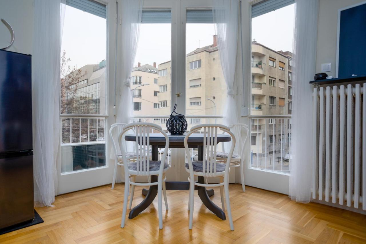 Golden Hour Apartment Budapest Exterior photo